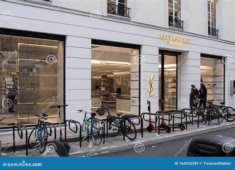 ysl shops in paris.